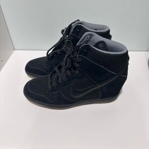 Nike women’s high top black suede size 7